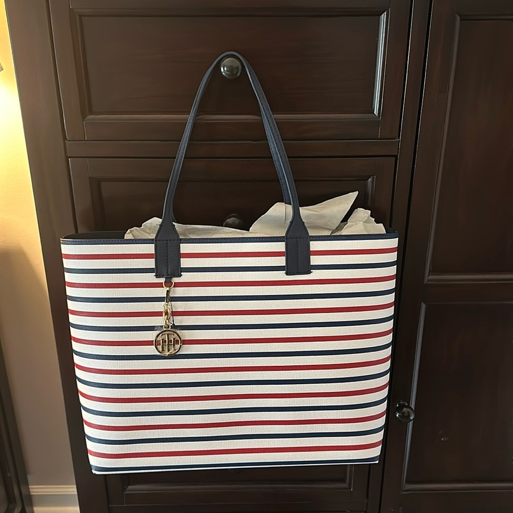 Tommy Hilfiger Reversible Tote